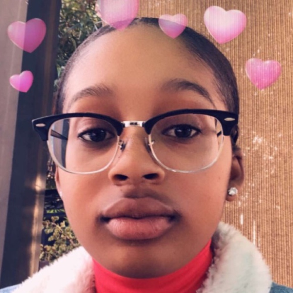 Meet your Posher, Aurielle